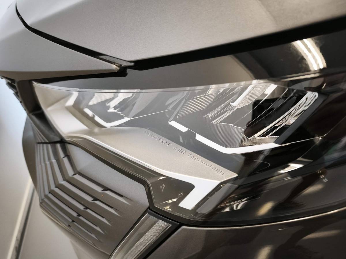 Peugeot 3008 Peugeot 3008 1.6 HYbrid 225 Allure Pack Business