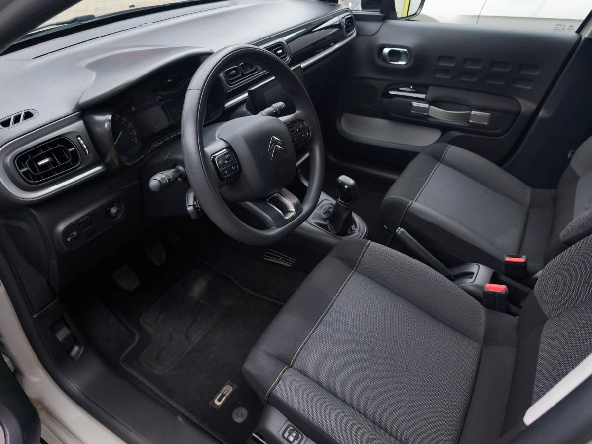 Citroën C3 Citroen C3 1.2 PureTech Shine Apple CarPlay & Android Auto | Stoelverwarming | Bi-Tone