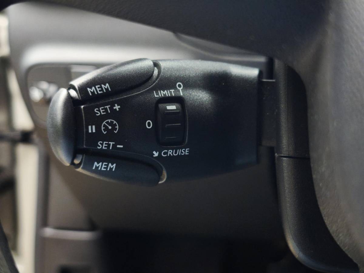 Citroën C3 Citroen C3 1.2 PureTech Shine Apple CarPlay & Android Auto | Stoelverwarming | Bi-Tone