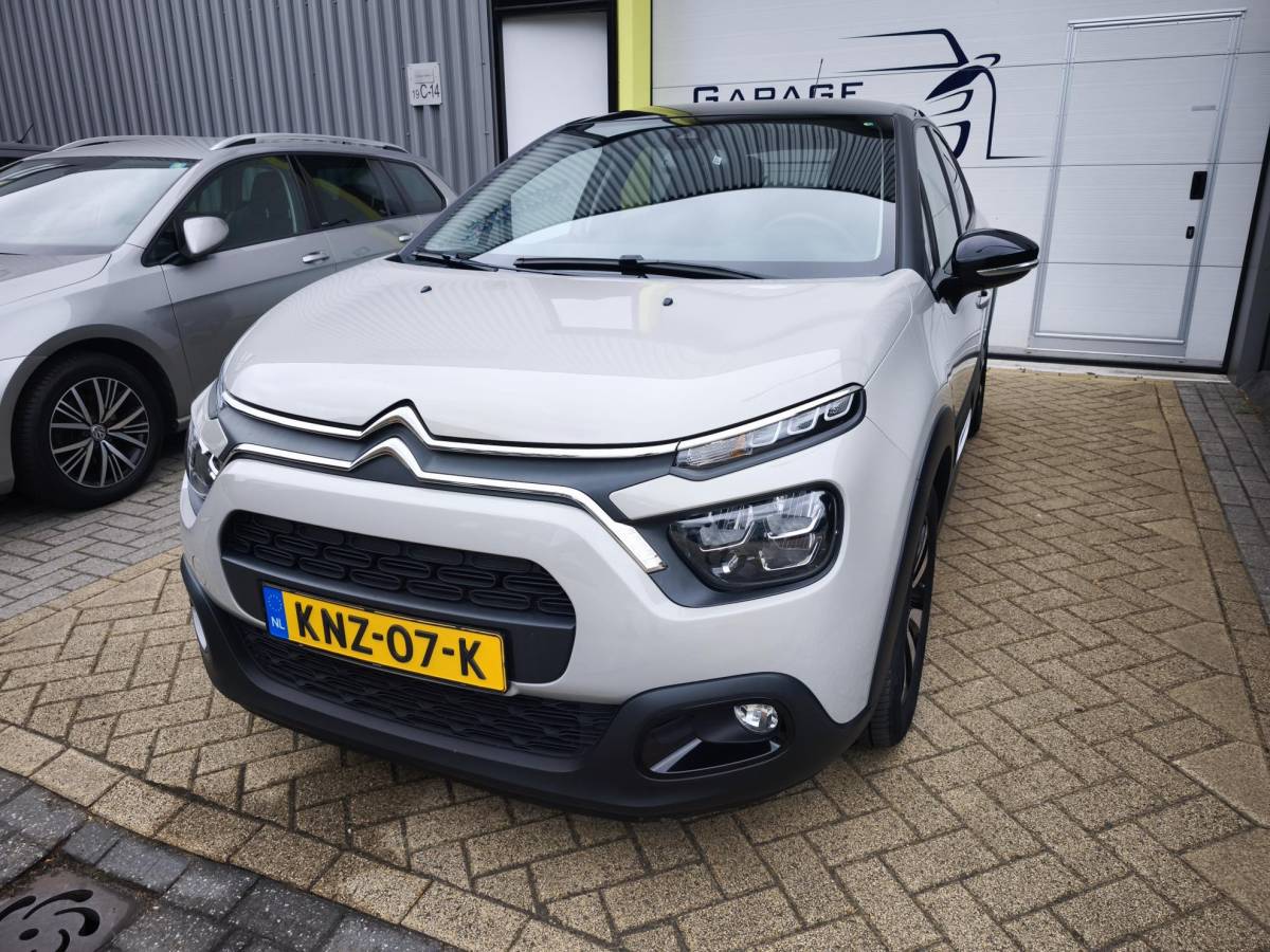 Citroën C3 Citroen C3 1.2 PureTech Shine Apple CarPlay & Android Auto | Stoelverwarming | Bi-Tone