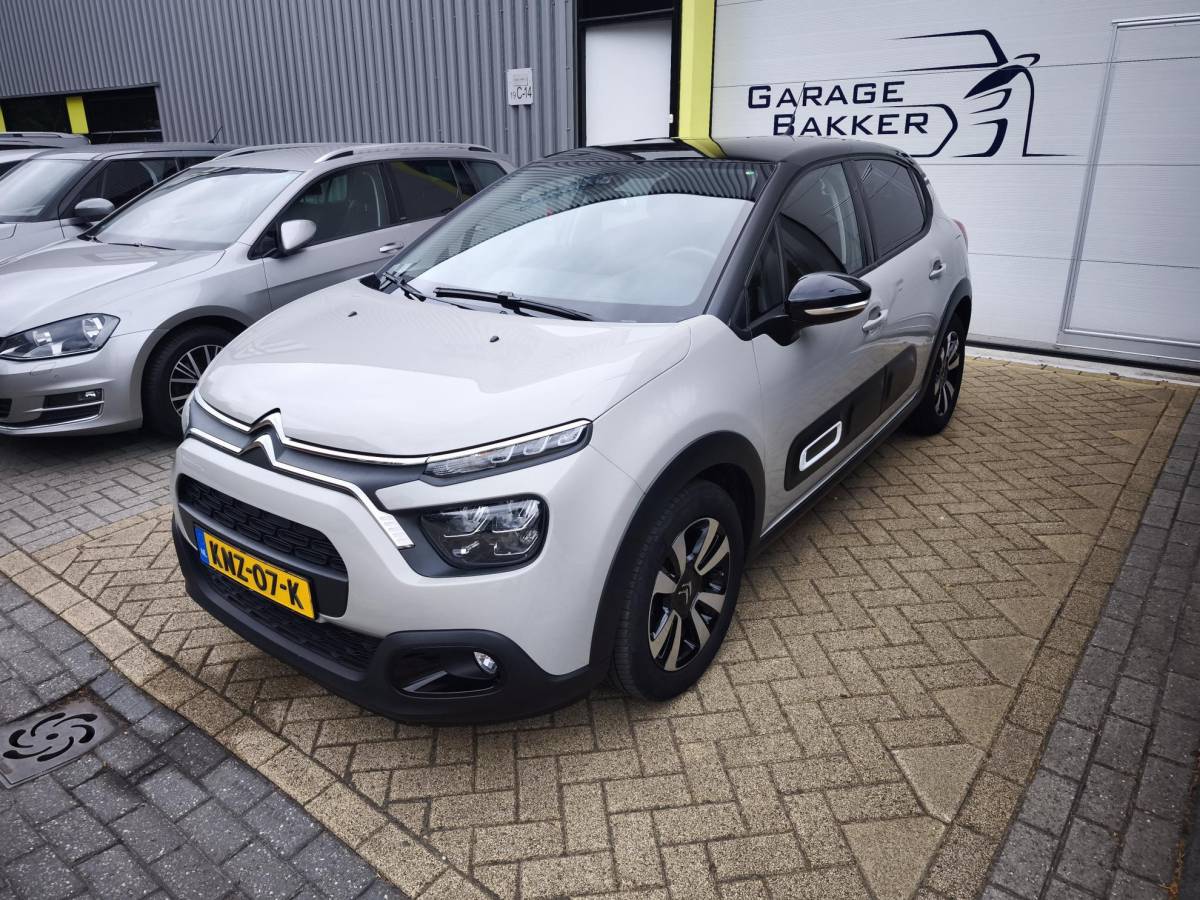 Citroën C3 Citroen C3 1.2 PureTech Shine Apple CarPlay & Android Auto | Stoelverwarming | Bi-Tone