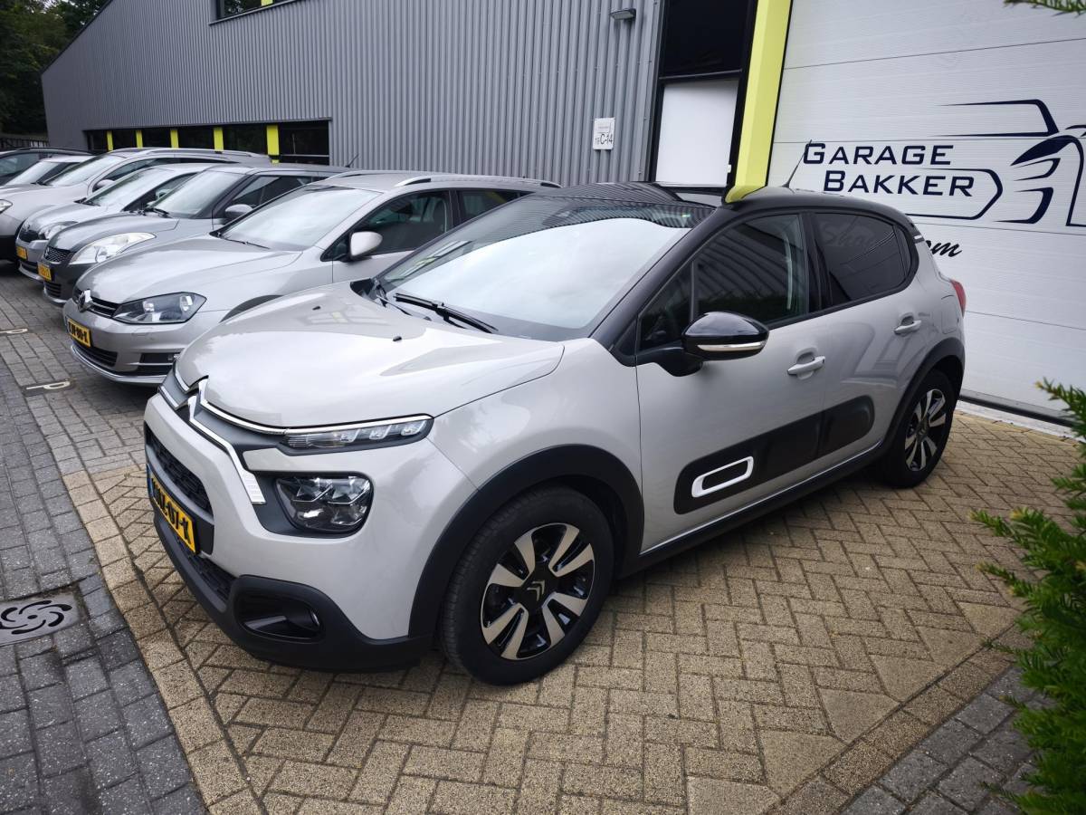 Citroën C3 Citroen C3 1.2 PureTech Shine Apple CarPlay & Android Auto | Stoelverwarming | Bi-Tone