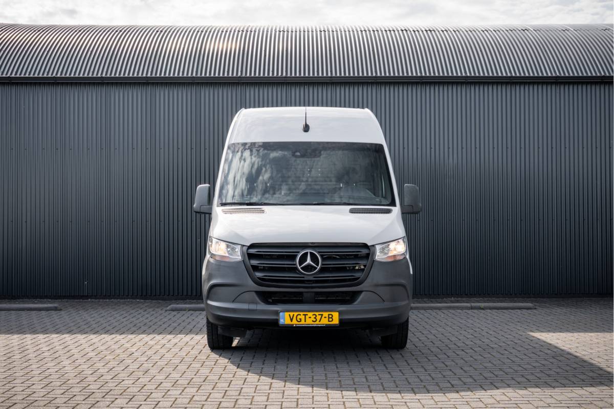 Mercedes-Benz Sprinter Mercedes-Benz Sprinter 311 CDI RWD L2H2 | Volledig Ingericht | Mbux | Camera | Climatronic