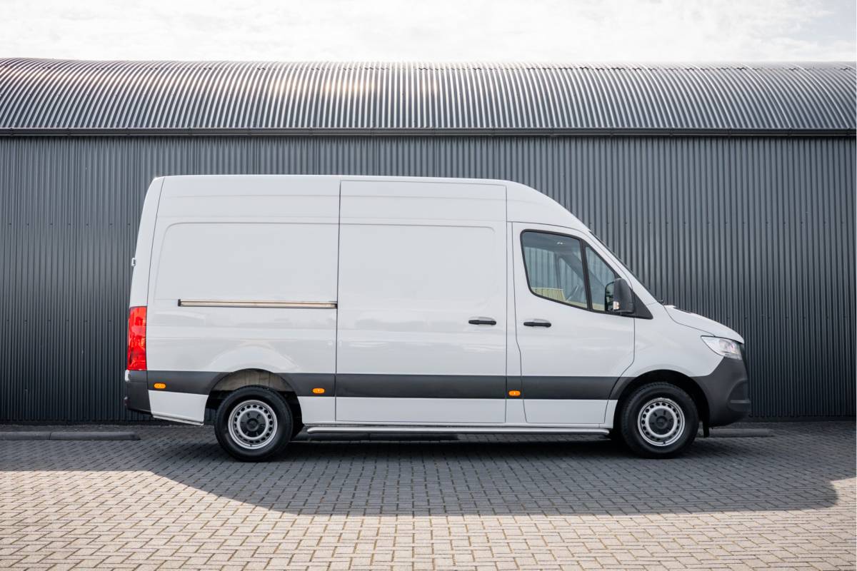 Mercedes-Benz Sprinter Mercedes-Benz Sprinter 311 CDI RWD L2H2 | Volledig Ingericht | Mbux | Camera | Climatronic