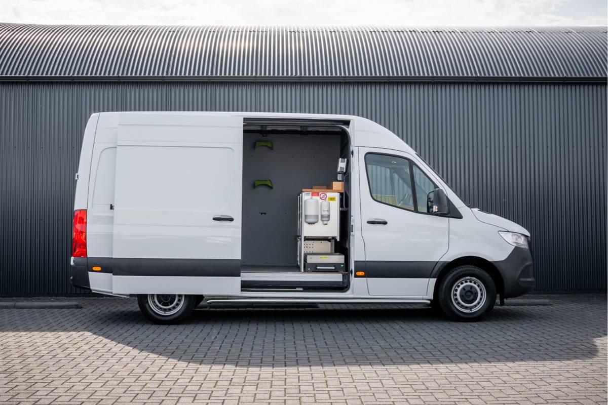 Mercedes-Benz Sprinter Mercedes-Benz Sprinter 311 CDI RWD L2H2 | Volledig Ingericht | Mbux | Camera | Climatronic