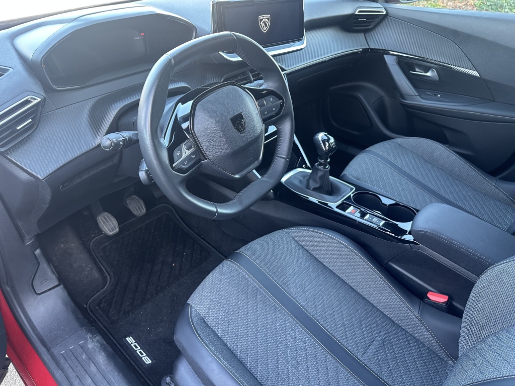Peugeot 2008 Peugeot 2008 1.2 Allure | Sensoren V+A | CarPlay |