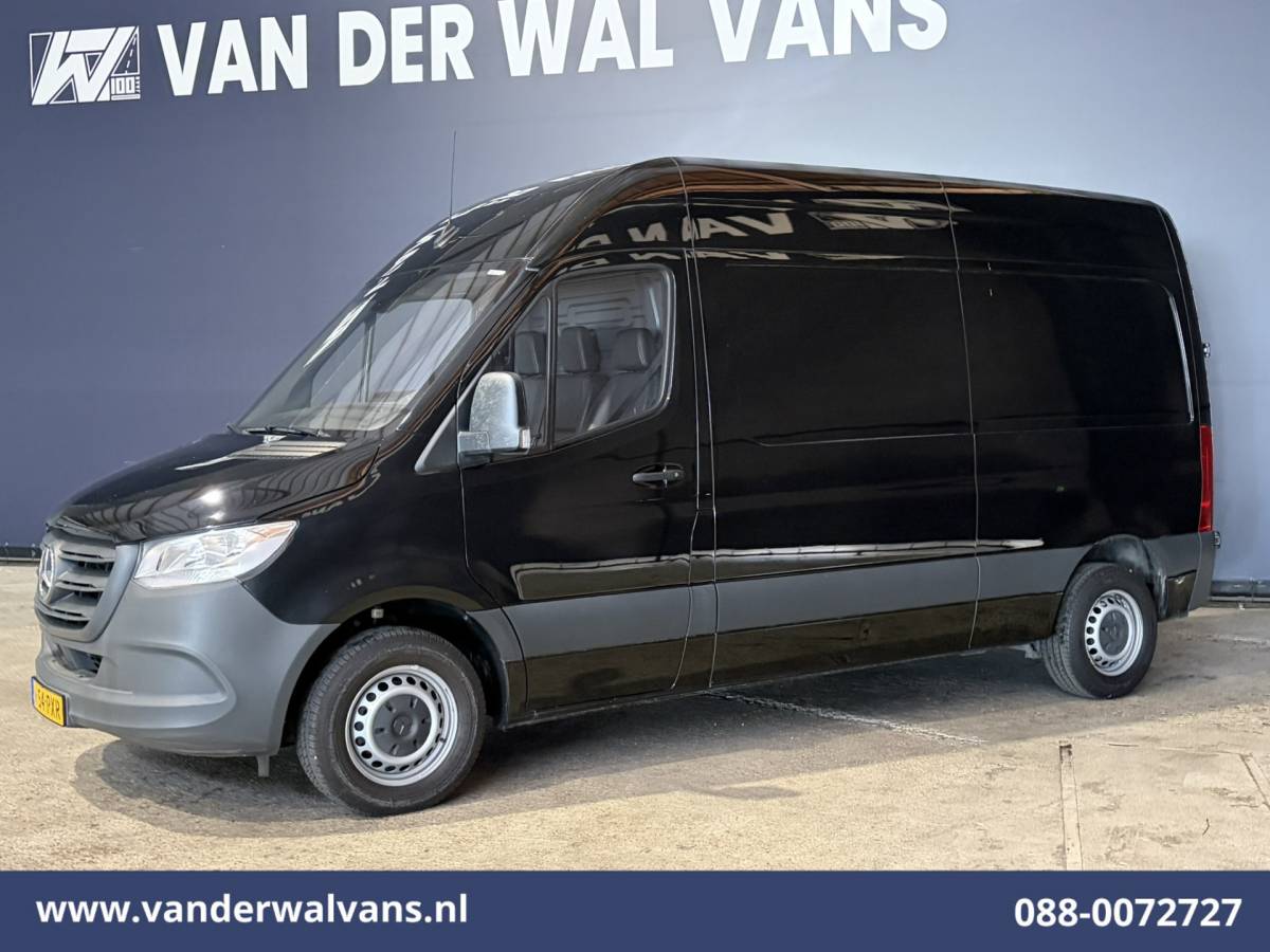 Mercedes-Benz Sprinter Mercedes-Benz Sprinter 314 CDI 143pk L2H2 Euro6 Airco | Navigatie | Trekhaak | Camera | Apple Carplay Android Auto, Trap, Leder, Bijrijdersbank