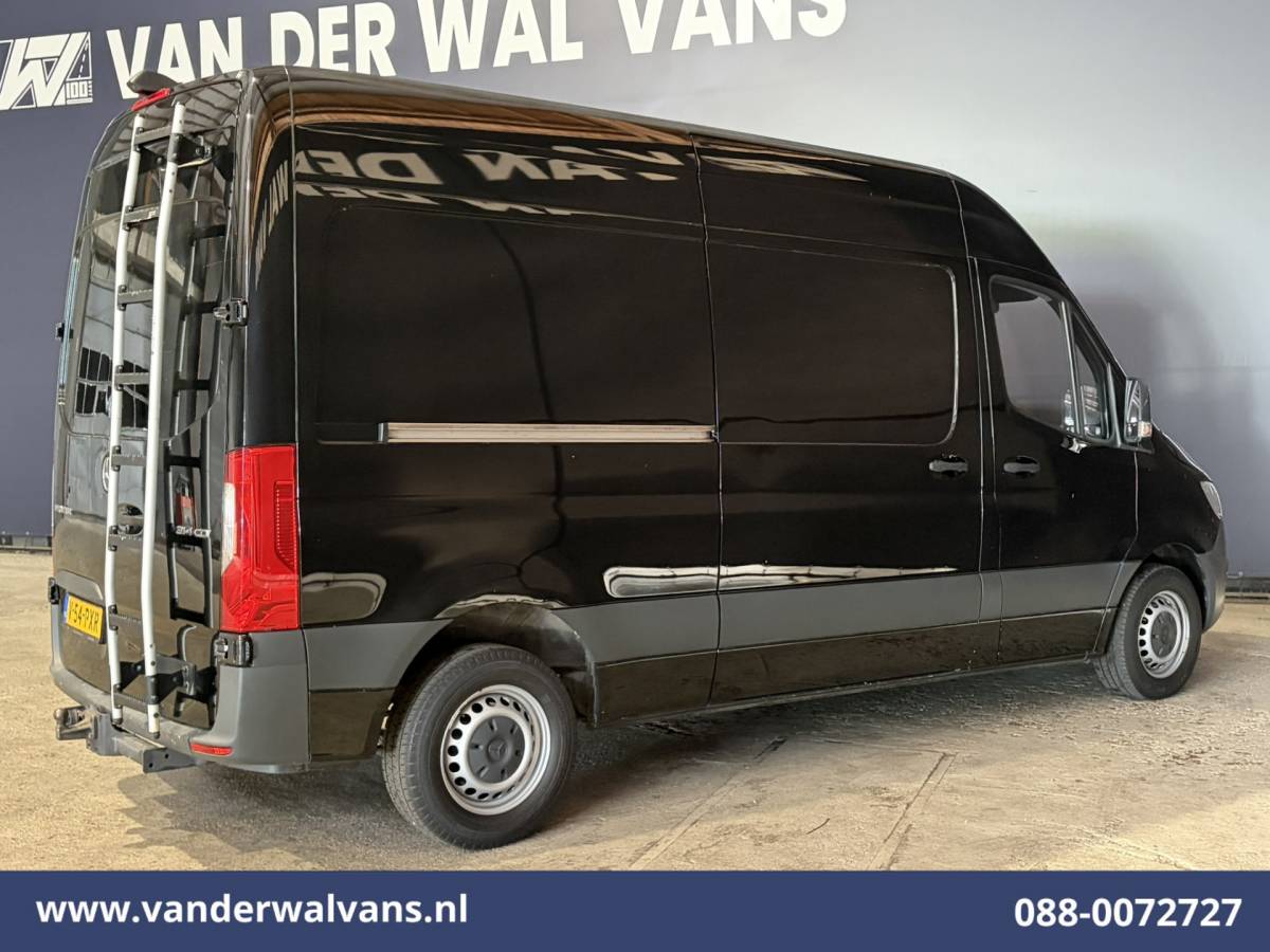 Mercedes-Benz Sprinter Mercedes-Benz Sprinter 314 CDI 143pk L2H2 Euro6 Airco | Navigatie | Trekhaak | Camera | Apple Carplay Android Auto, Trap, Leder, Bijrijdersbank