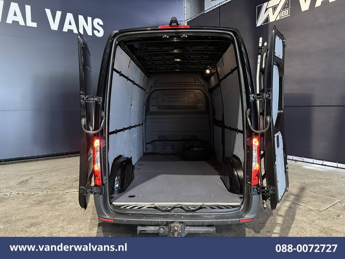 Mercedes-Benz Sprinter Mercedes-Benz Sprinter 314 CDI 143pk L2H2 Euro6 Airco | Navigatie | Trekhaak | Camera | Apple Carplay Android Auto, Trap, Leder, Bijrijdersbank