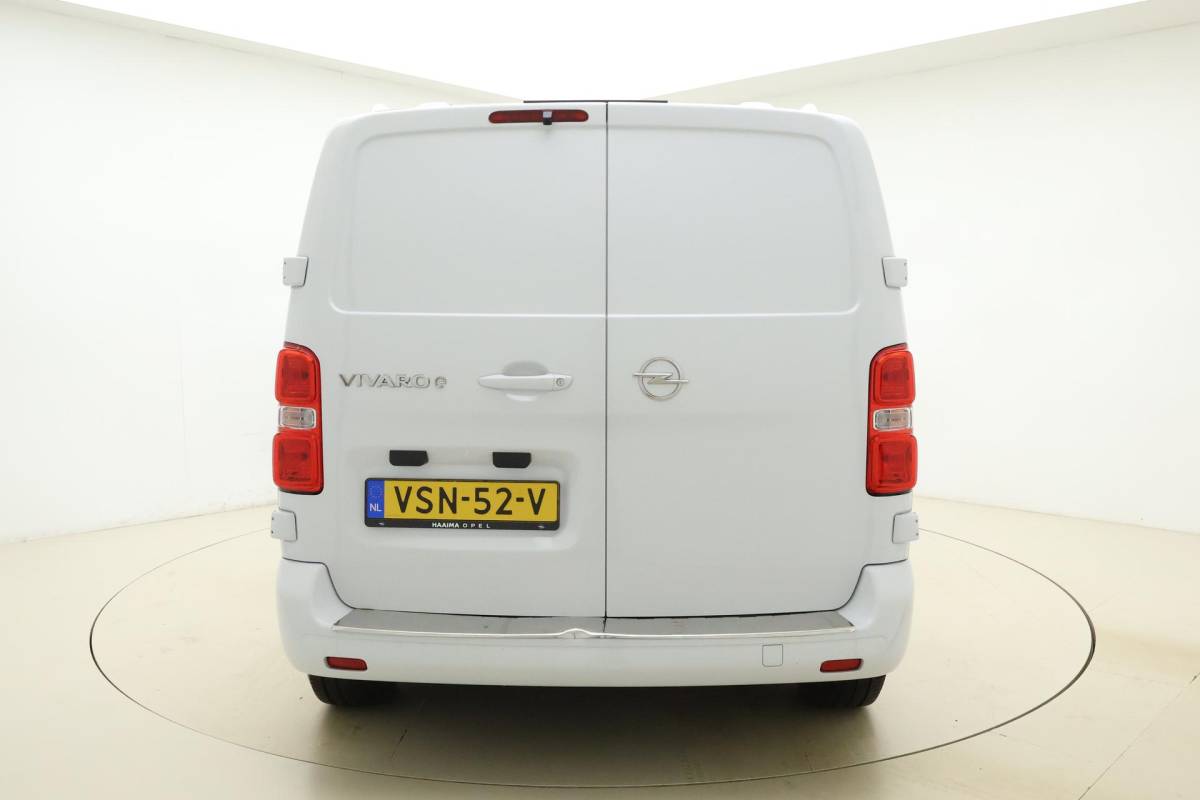 Opel Vivaro-e Opel Vivaro-e L2H1 Innovation 75 kWh | Navigatie pakket | Climate Control | Camera achter | Apple Carplay/Android Auto | Elektrisch inklapbare spiegels | Laadruimte betimmering