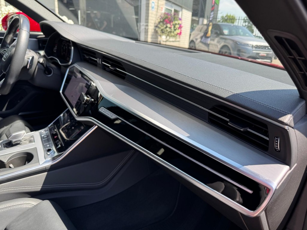 Audi A6 Audi A6 55 TFSI V6T Quattro S edition RS interieur Pano B&O Memory Achterasbesturing Matrix 360