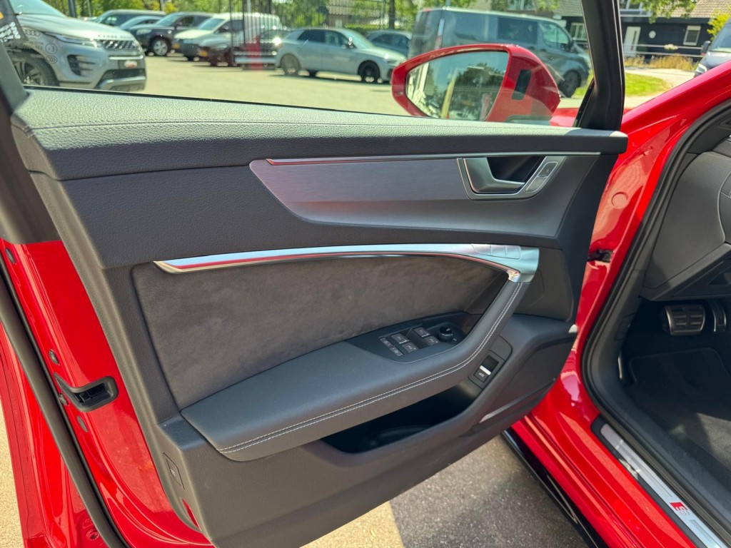 Audi A6 Audi A6 55 TFSI V6T Quattro S edition RS interieur Pano B&O Memory Achterasbesturing Matrix 360