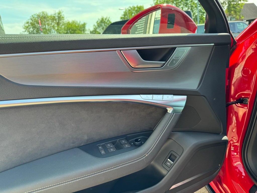 Audi A6 Audi A6 55 TFSI V6T Quattro S edition RS interieur Pano B&O Memory Achterasbesturing Matrix 360