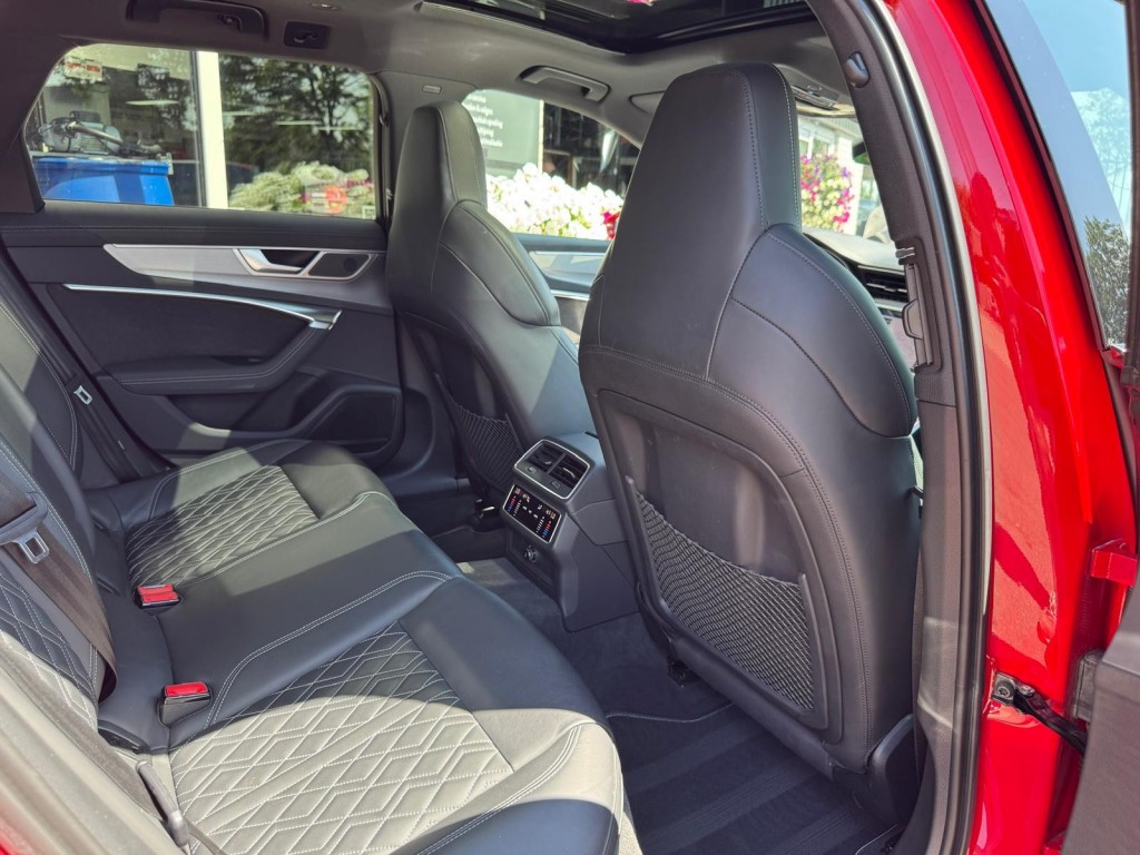 Audi A6 Audi A6 55 TFSI V6T Quattro S edition RS interieur Pano B&O Memory Achterasbesturing Matrix 360