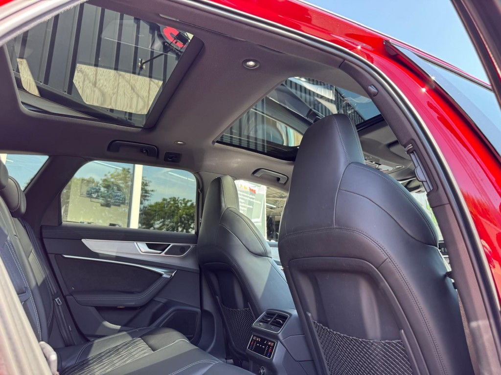 Audi A6 Audi A6 55 TFSI V6T Quattro S edition RS interieur Pano B&O Memory Achterasbesturing Matrix 360
