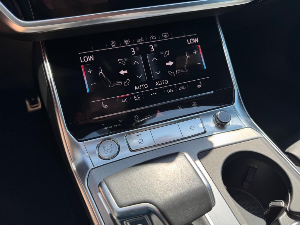 Audi A6 Audi A6 55 TFSI V6T Quattro S edition RS interieur Pano B&O Memory Achterasbesturing Matrix 360