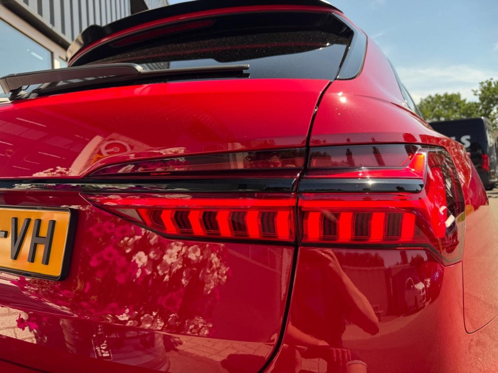 Audi A6 Audi A6 55 TFSI V6T Quattro S edition RS interieur Pano B&O Memory Achterasbesturing Matrix 360