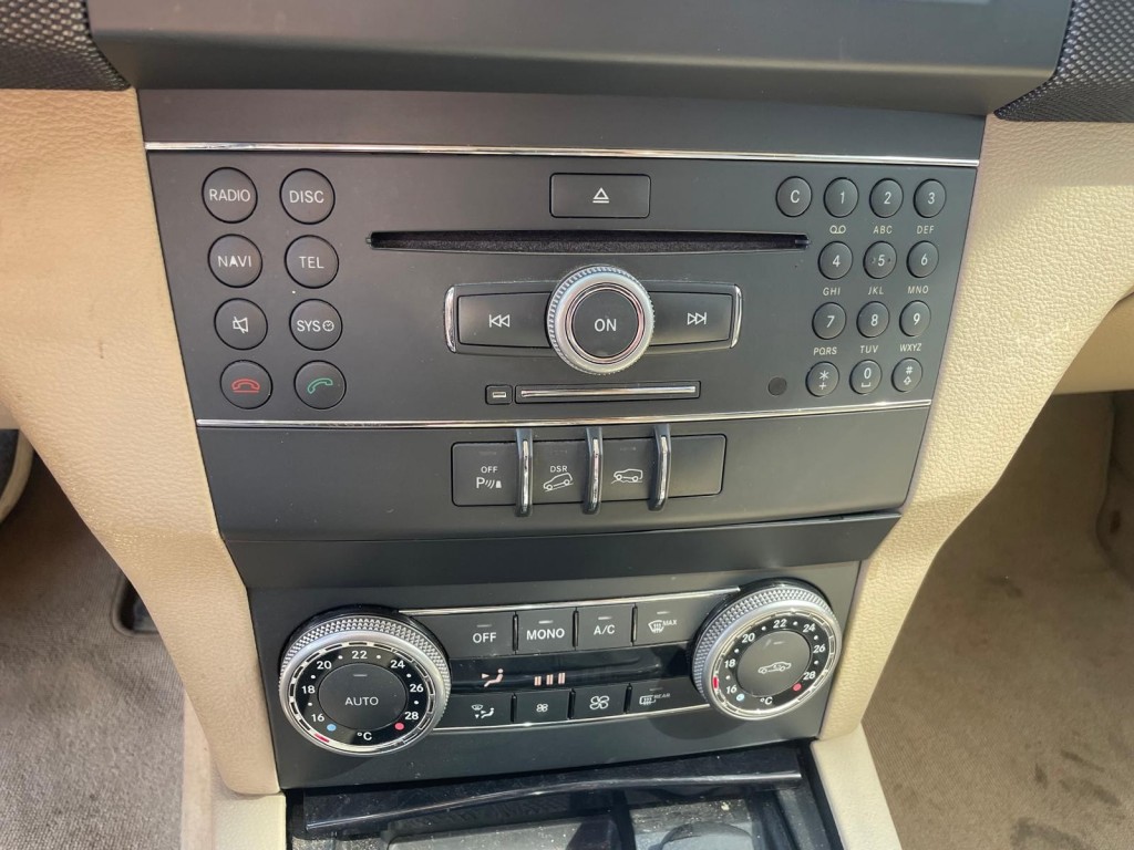 Mercedes-Benz GLK Mercedes-benz Gl-klasse GLK 320 CDI  Automaat Grijs Kenteken Climate control Cruise control Trekhaak  Leder