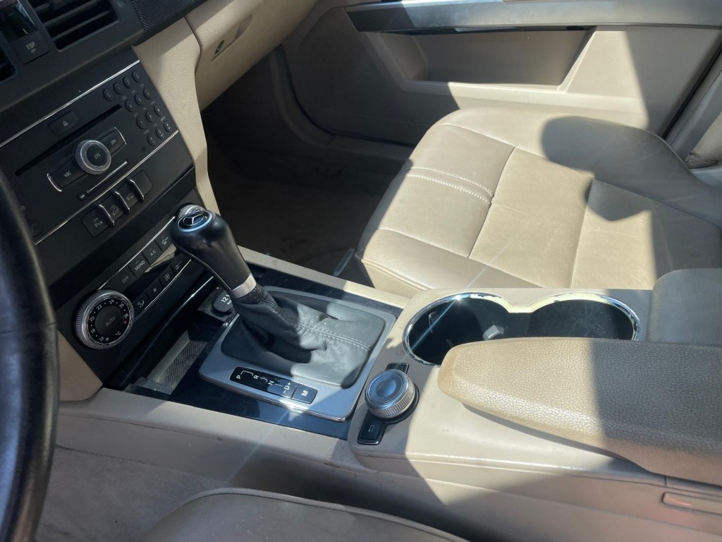 Mercedes-Benz GLK Mercedes-benz Glk-klasse GLK 320 CDI  Automaat Grijs Kenteken Climate control Cruise control Trekhaak  Leder