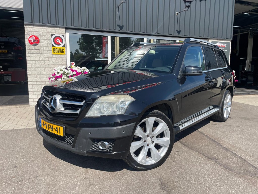 Mercedes-Benz GLK Mercedes-benz Glk-klasse GLK 320 CDI  Automaat Grijs Kenteken Climate control Cruise control Trekhaak  Leder