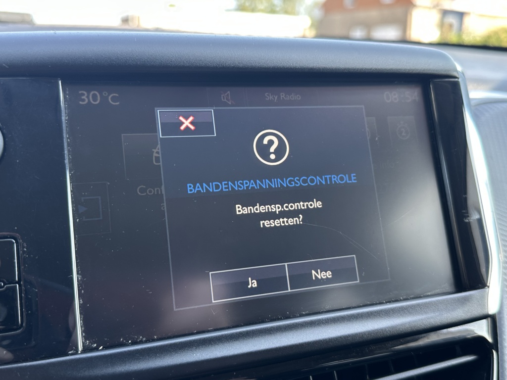 Peugeot 2008 Peugeot 2008 1.2 Active | Navi | CarPlay | Cruise Control |