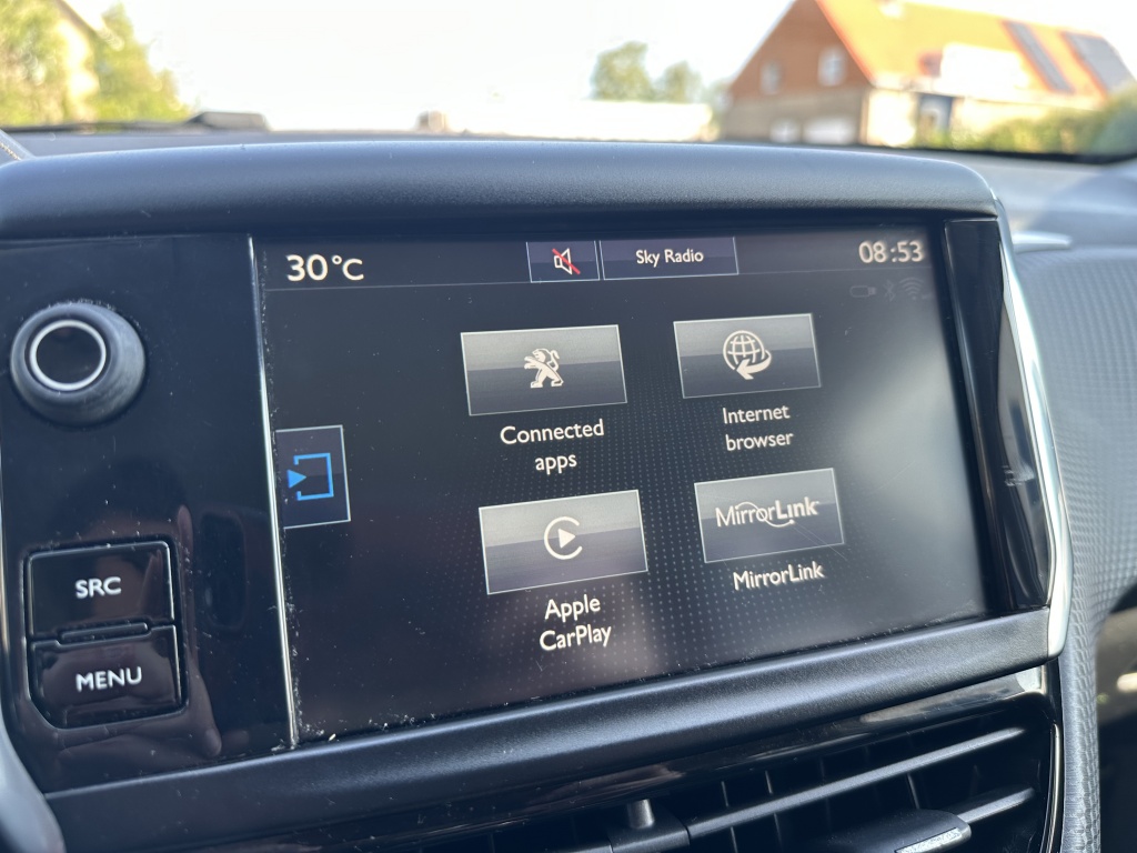 Peugeot 2008 Peugeot 2008 1.2 Active | Navi | CarPlay | Cruise Control |