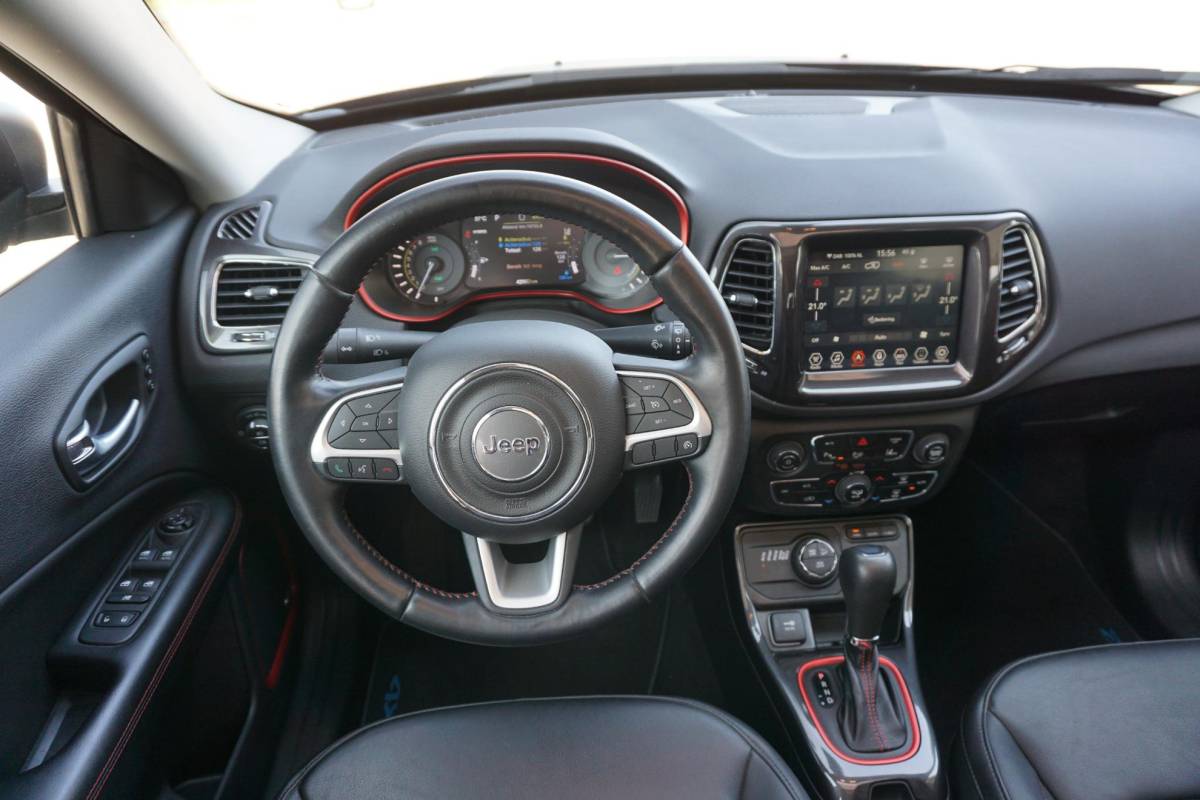 Jeep Compass Jeep Compass 4xe 240 Plug-in Hybrid Electric Trailhawk | PANO | LED