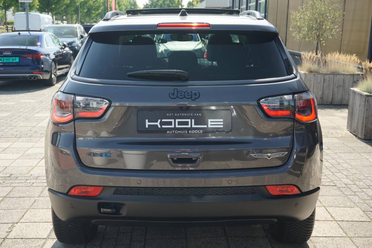 Jeep Compass Jeep Compass 4xe 240 Plug-in Hybrid Electric Trailhawk | PANO | LED