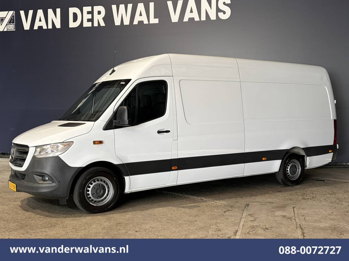 Mercedes-Benz Sprinter Mercedes-Benz Sprinter 316 CDI 164pk L3H2 Euro6 Airco | Camera | Navigatie | Apple Carplay | Chauffeursstoel Cruisecontrol, Android Auto, Stoelverwarming, 270Graden Achterdeuren, Parkeersensoren, Bijrijdersbank