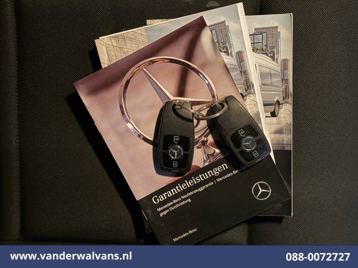Mercedes-Benz Sprinter Mercedes-Benz Sprinter 316 CDI 164pk L3H2 Euro6 Airco | Camera | Navigatie | Apple Carplay | Chauffeursstoel Cruisecontrol, Android Auto, Stoelverwarming, 270Graden Achterdeuren, Parkeersensoren, Bijrijdersbank