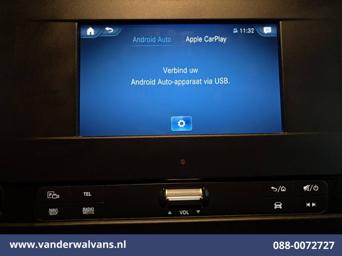 Mercedes-Benz Sprinter Mercedes-Benz Sprinter 316 CDI 164pk L3H2 Euro6 Airco | Camera | Navigatie | Apple Carplay | Chauffeursstoel Cruisecontrol, Android Auto, Stoelverwarming, 270Graden Achterdeuren, Parkeersensoren, Bijrijdersbank
