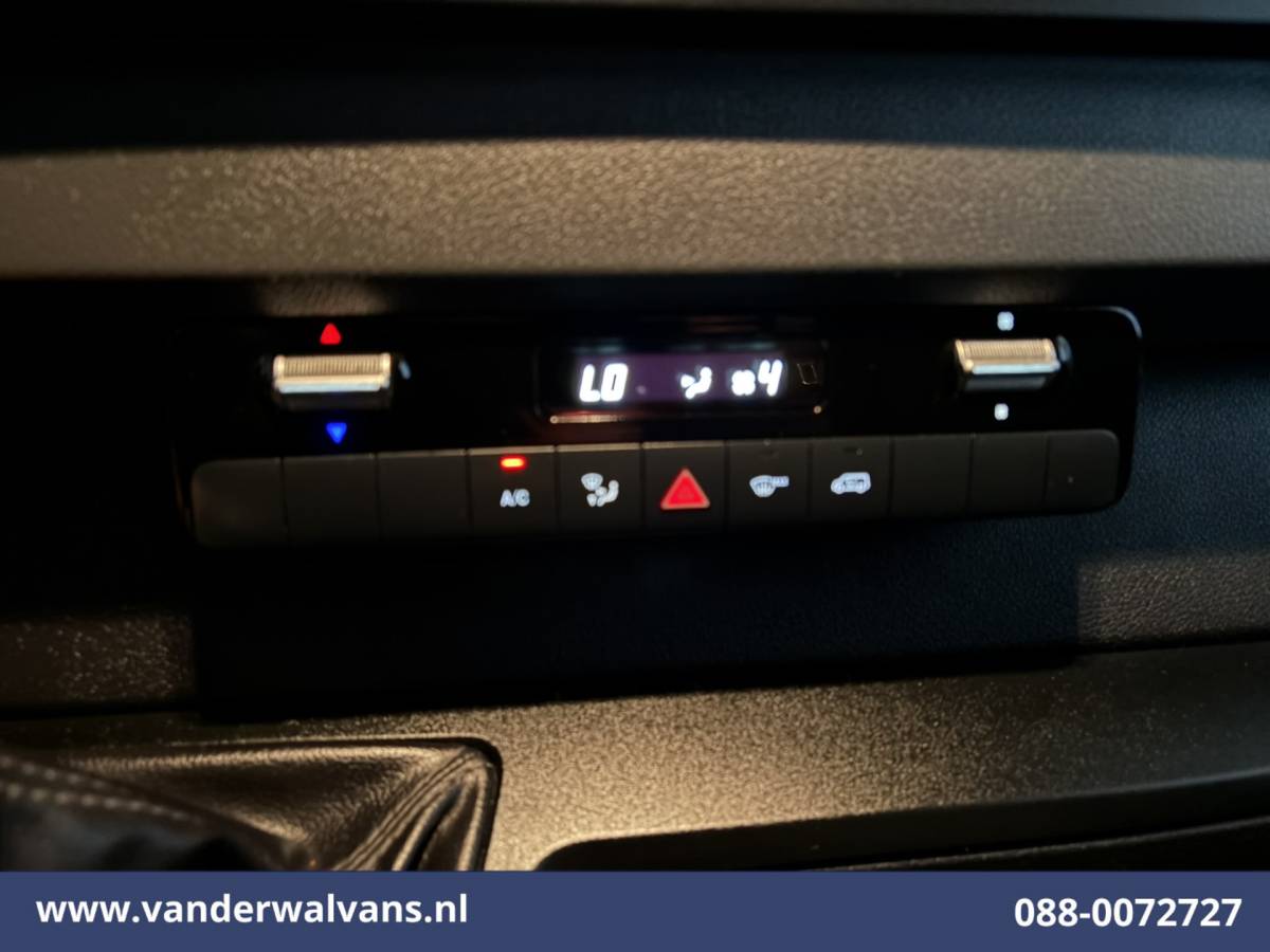 Mercedes-Benz Sprinter Mercedes-Benz Sprinter 316 CDI 164pk L3H2 Euro6 Airco | Camera | Navigatie | Apple Carplay | Chauffeursstoel Cruisecontrol, Android Auto, Stoelverwarming, 270Graden Achterdeuren, Parkeersensoren, Bijrijdersbank