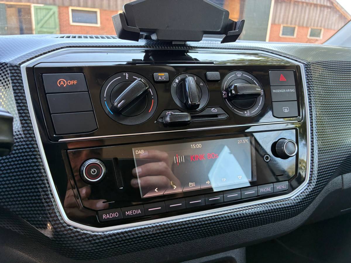 Volkswagen up! Volkswagen Up! 1.0 BMT move up! | 5-Deurs + Airco nu € 5.450,-!!!