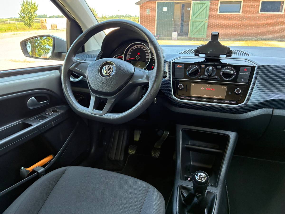 Volkswagen up! Volkswagen Up! 1.0 BMT move up! | 5-Deurs + Airco nu € 5.450,-!!!