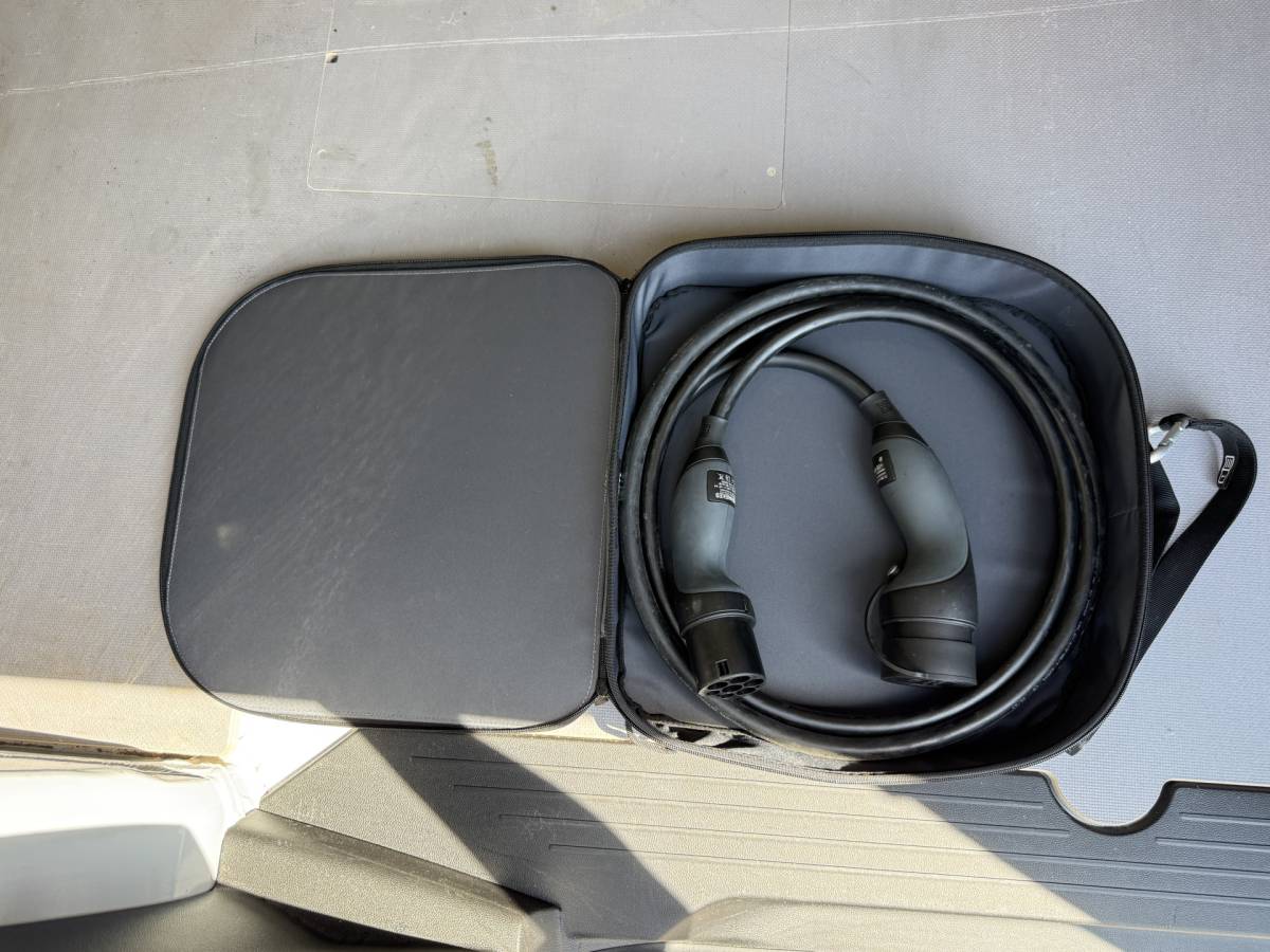 Mercedes-Benz eCitan Mercedes-Benz eCitan 112 51kWh L2 284 WLTP 98% (SOH) Camera MBUX Trekhaak 75kW Snelladen Apple Carplay Cruise Control