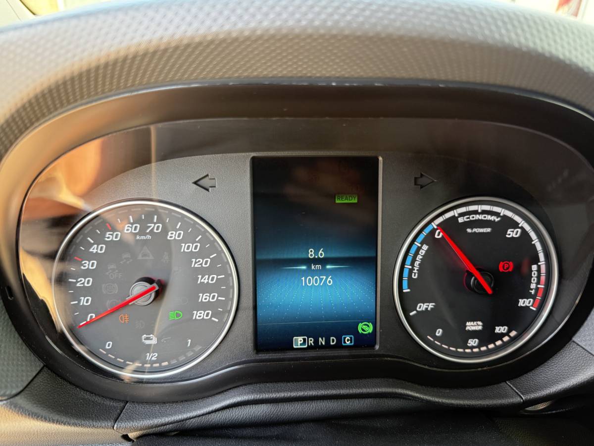 Mercedes-Benz eCitan Mercedes-Benz eCitan 112 51kWh L2 284 WLTP 98% (SOH) Camera MBUX Trekhaak 75kW Snelladen Apple Carplay Cruise Control