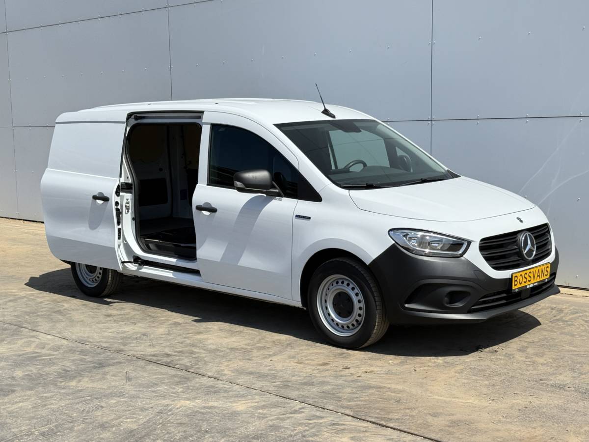 Mercedes-Benz eCitan Mercedes-Benz eCitan 112 51kWh L2 284 WLTP 98% (SOH) Camera MBUX Trekhaak 75kW Snelladen Apple Carplay Cruise Control