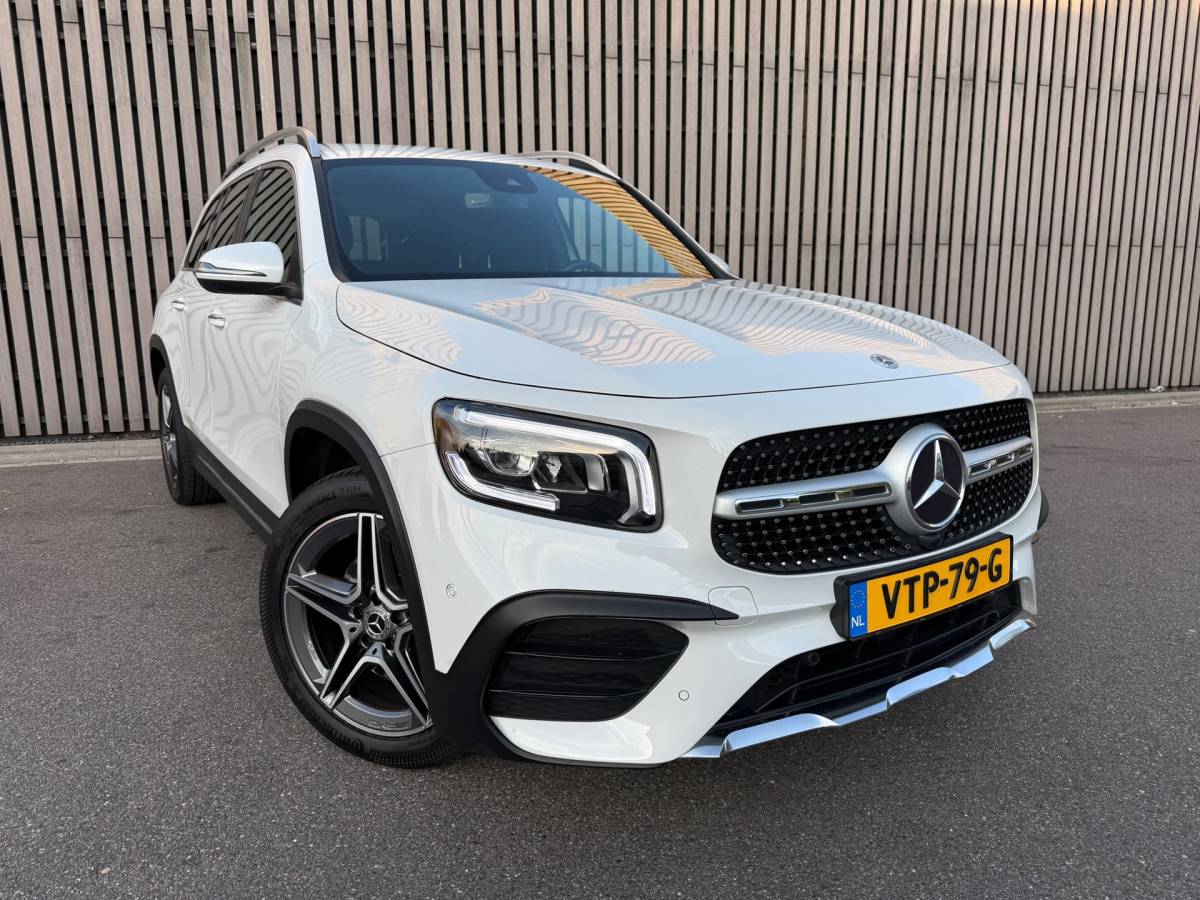 Mercedes-Benz GLB Mercedes-Benz GLB 200 D / Grijs kenteken / AMG Line
