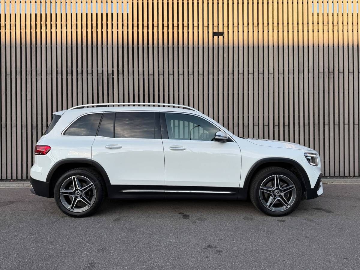 Mercedes-Benz GLB Mercedes-Benz GLB 200 D / Grijs kenteken / AMG Line