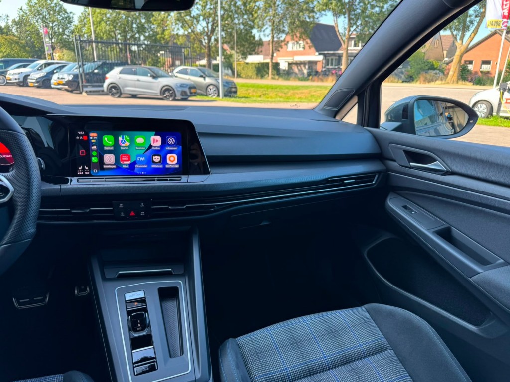 Volkswagen Golf Volkswagen Golf 1.4 GTE SOH 97% IQ-light Mistlampen Blindspot Sfeerverlichting Stoelverwarming Carplay Erg netjes!