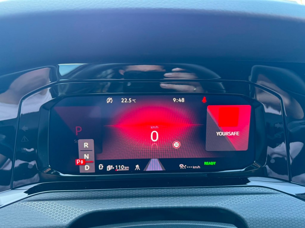 Volkswagen Golf Volkswagen Golf 1.4 GTE SOH 97% IQ-light Mistlampen Blindspot Sfeerverlichting Stoelverwarming Carplay Erg netjes!
