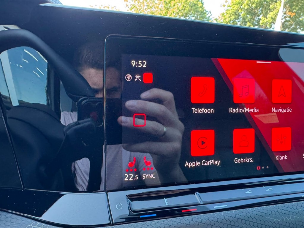 Volkswagen Golf Volkswagen Golf 1.4 GTE SOH 97% IQ-light Mistlampen Blindspot Sfeerverlichting Stoelverwarming Carplay Erg netjes!