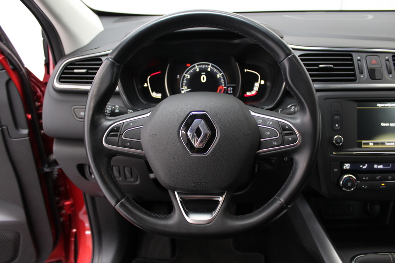 Renault Kadjar Renault Kadjar 1.2 TCe Intens 131PK, RIJKLAAR | LEER | STOELVERWARMING | NAVIGATIE | CLIMATE CONTROLE | TREKHAAK