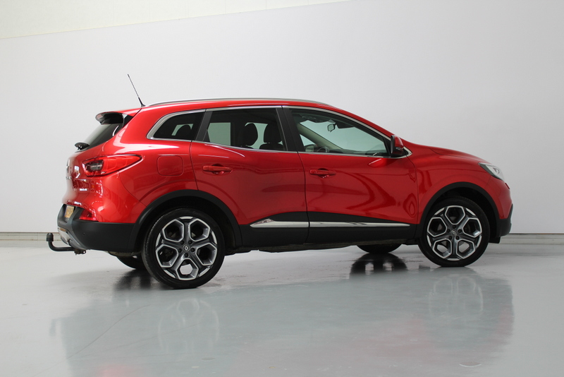 Renault Kadjar Renault Kadjar 1.2 TCe Intens 131PK, RIJKLAAR | LEER | STOELVERWARMING | NAVIGATIE | CLIMATE CONTROLE | TREKHAAK