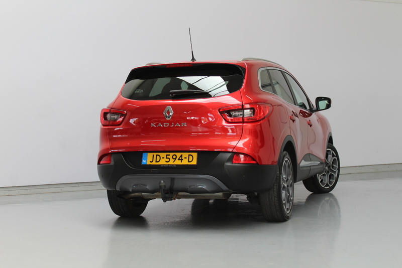 Renault Kadjar Renault Kadjar 1.2 TCe Intens 131PK, RIJKLAAR | LEER | STOELVERWARMING | NAVIGATIE | CLIMATE CONTROLE | TREKHAAK