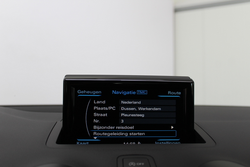 Audi A1 Sportback Audi A1 Sportback 1.0 TFSI Sport 96PK, RIJKLAAR | AIRCO | CRUISE CONTROLE | NAVIGATIE | PARKEERSENSOREN | BLUETOOTH