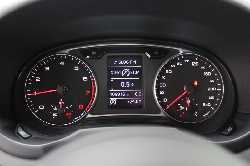 Audi A1 Sportback Audi A1 Sportback 1.0 TFSI Sport 96PK, RIJKLAAR | AIRCO | CRUISE CONTROLE | NAVIGATIE | PARKEERSENSOREN | BLUETOOTH