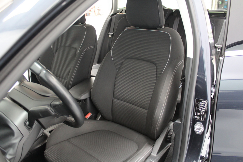 Ford Focus Ford Focus Wagon 1.0 EcoBoost Titanium Business 126PK, RIJKLAAR | STUUR/STOEL/RUITVERWARMING | NAVIGATIE | CRUISE CONTROLE
