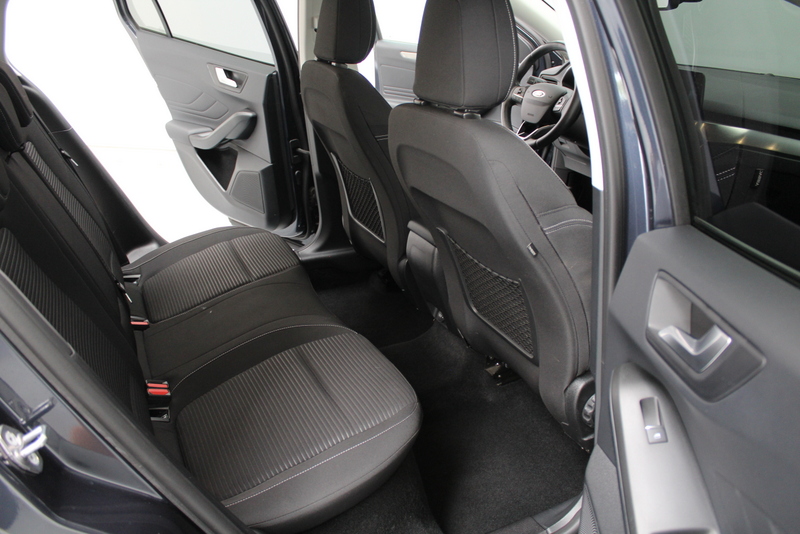 Ford Focus Ford Focus Wagon 1.0 EcoBoost Titanium Business 126PK, RIJKLAAR | STUUR/STOEL/RUITVERWARMING | NAVIGATIE | CRUISE CONTROLE