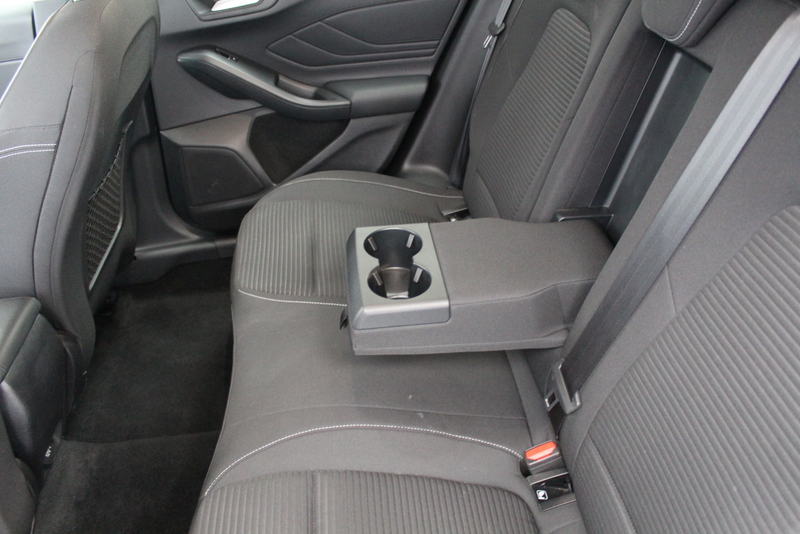 Ford Focus Ford Focus Wagon 1.0 EcoBoost Titanium Business 126PK, RIJKLAAR | STUUR/STOEL/RUITVERWARMING | NAVIGATIE | CRUISE CONTROLE